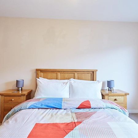 Etive, Beautiful Lochside Apartment With Balcony 포트 윌리엄 외부 사진