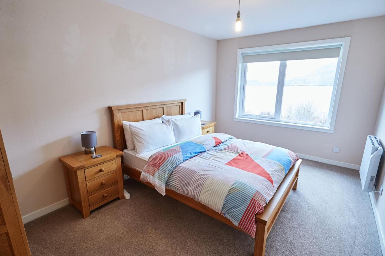 Etive, Beautiful Lochside Apartment With Balcony 포트 윌리엄 외부 사진